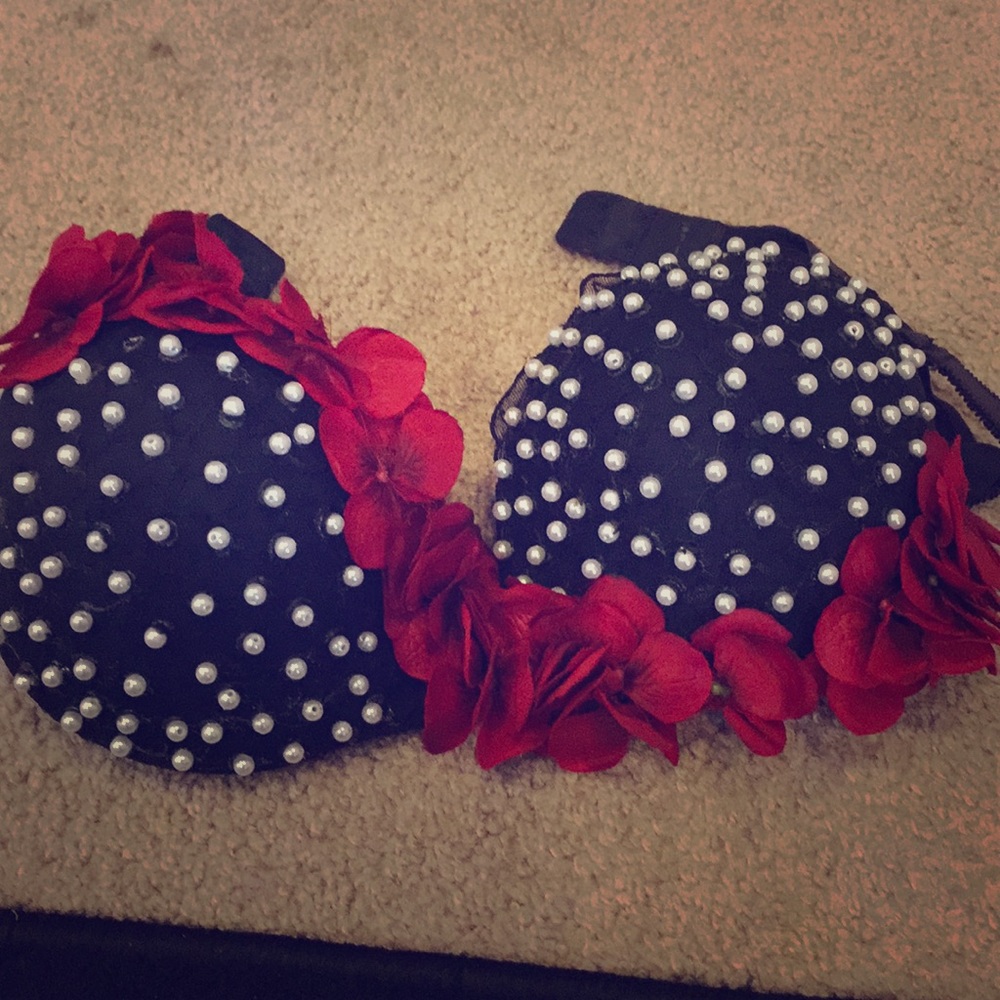 Flower rave bra